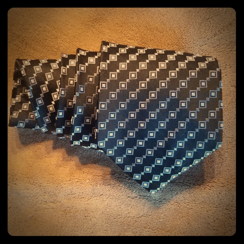 Croft & Barrow 100% Silk Geometric Tie